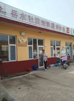 叶子硕-材料1.志愿活动实践中的一张照片